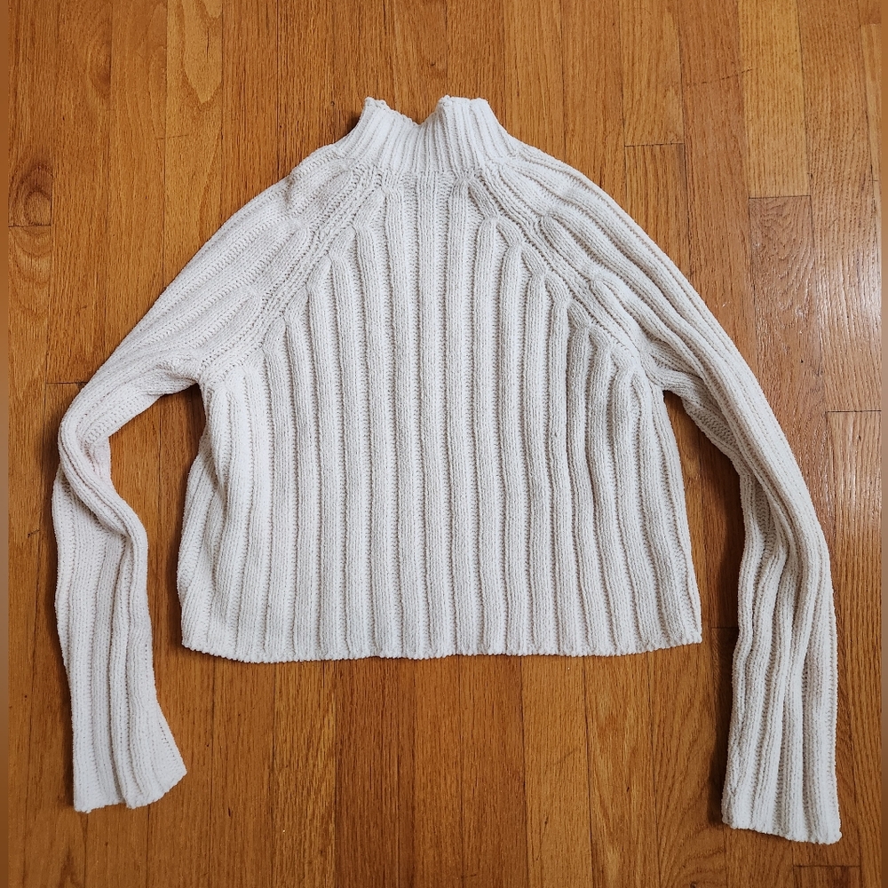 American Eagle mock neck cropped sweater size xs NWOT